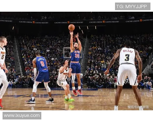 德阿隆福克斯引领国王队崛起展现超强实力与领导魅力